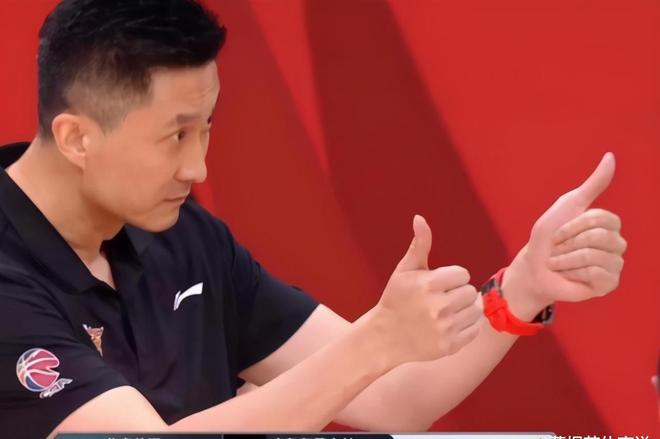  亚冠赛程吃紧，浙江队今晨门线救险，质疑声仍在，年轻球员得到机会