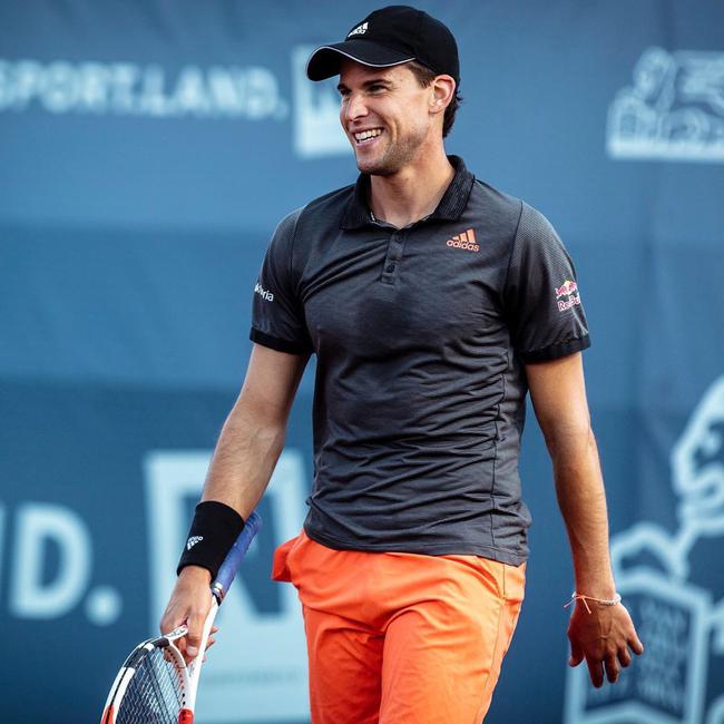 乐鱼-蒂姆在塞尔维亚队比赛中逆转,战术调整引发热议!的简单介绍